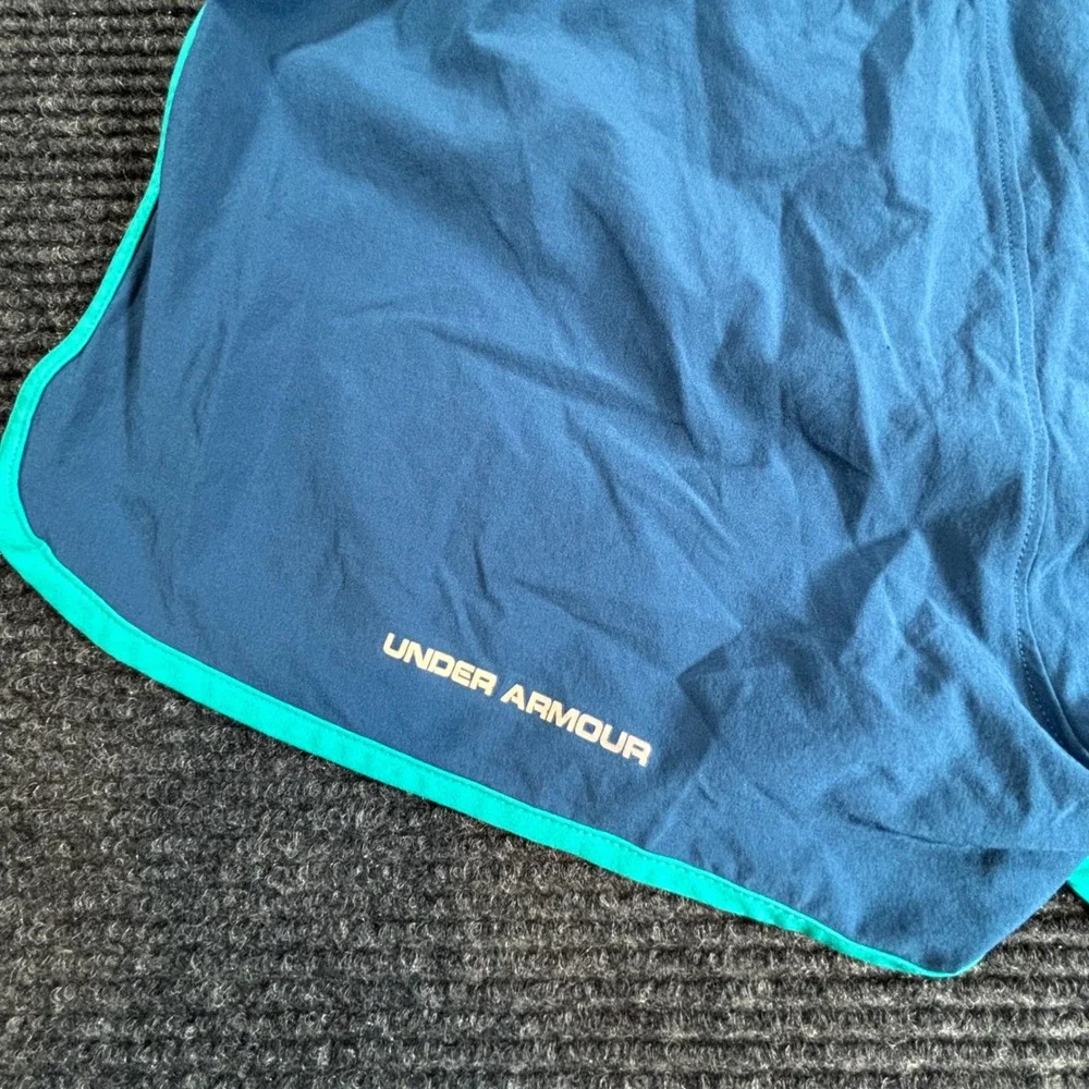 Under Armour Womens Fly By Running Shorts Teal Aqua Blue Mesh Panels Size Medium